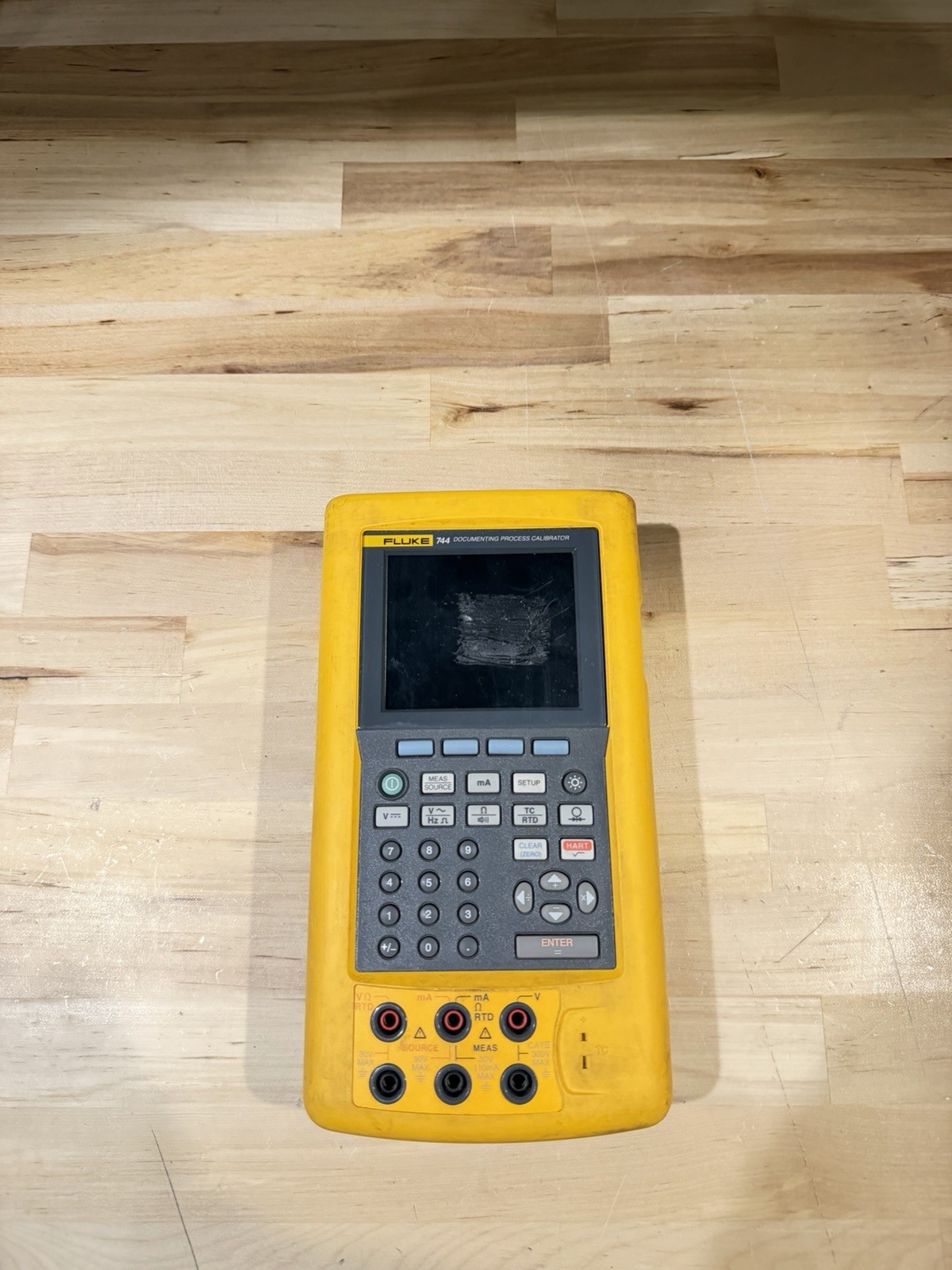 FLUKE 744 DOCUMENTING PRCESS CALIBRATOR (PARTS ONLY) FOR PARTS - DOESN’T WORK