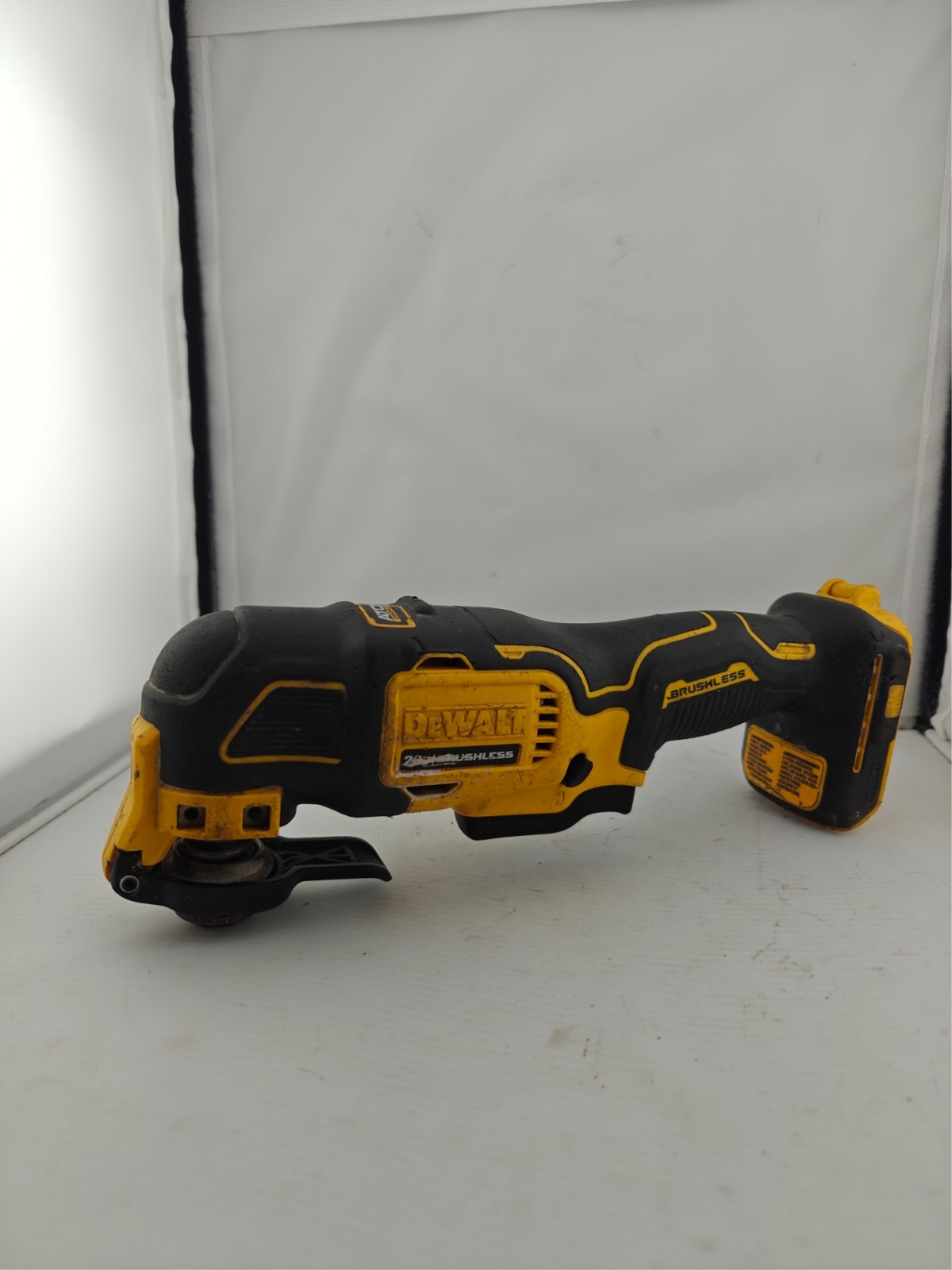 Dewalt DCS354B 20V MAX Cordless Oscillating Multi-Tool (Tool Only)