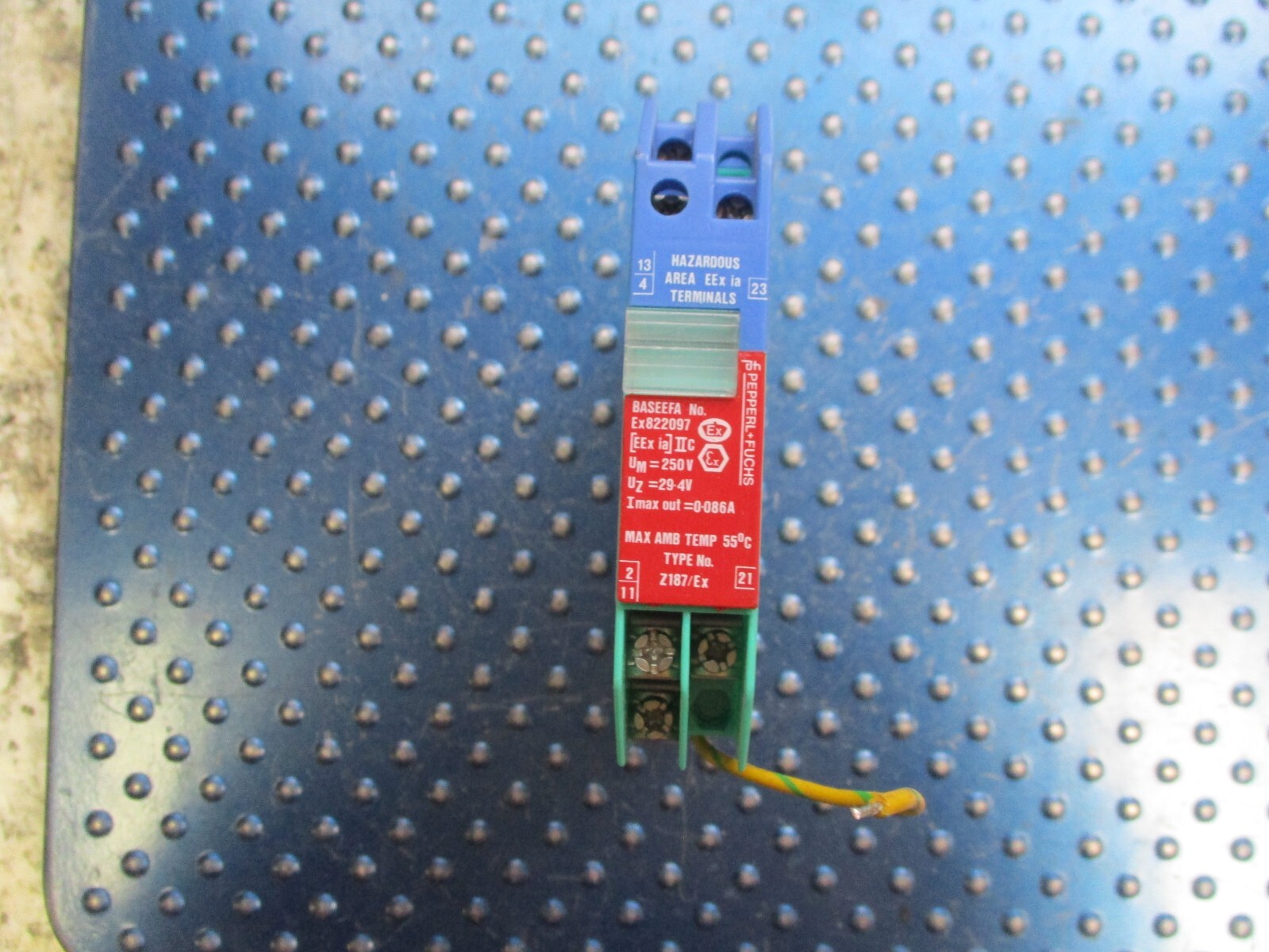 NEW PEPPERL+ FUCHS DIODE RETURN MODULE 28V-300OHMS Z187/EX