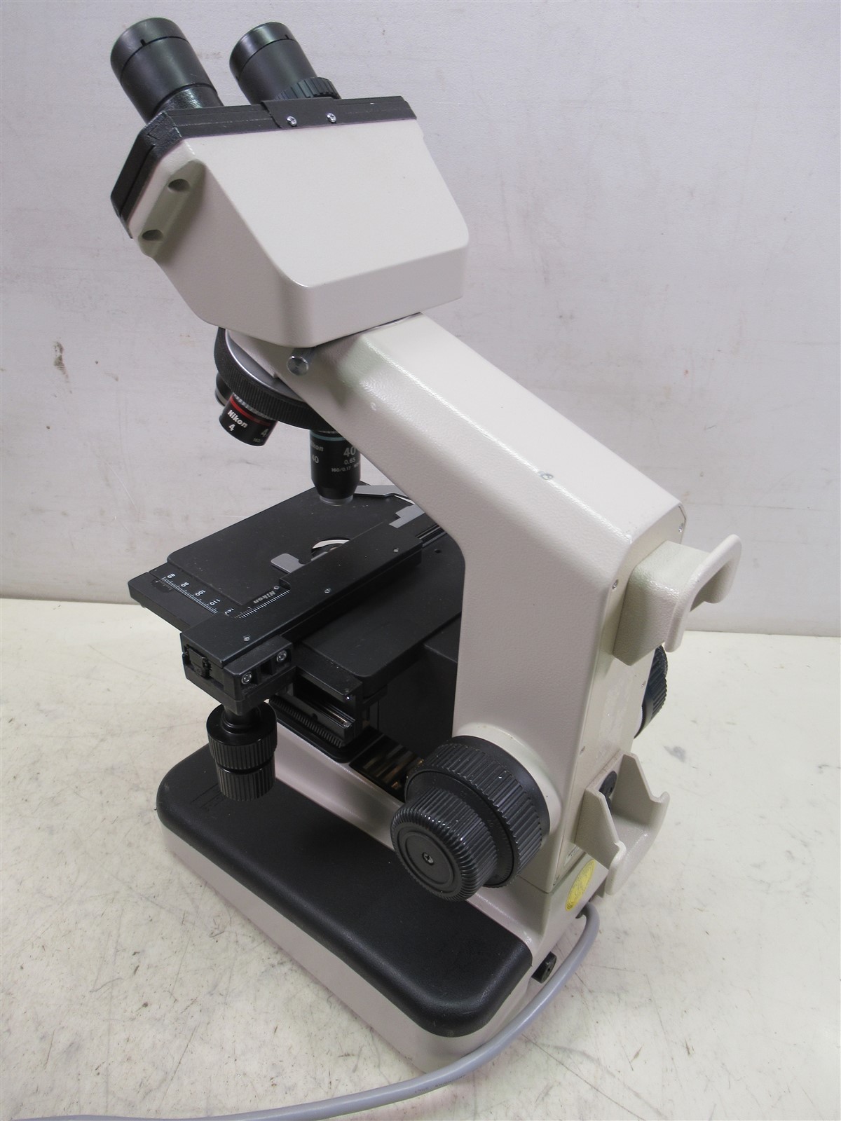 Nikon Alphaphot 2 YS2 Binocular Microscope 4 Objectives 2 Eyepieces Lab Medical