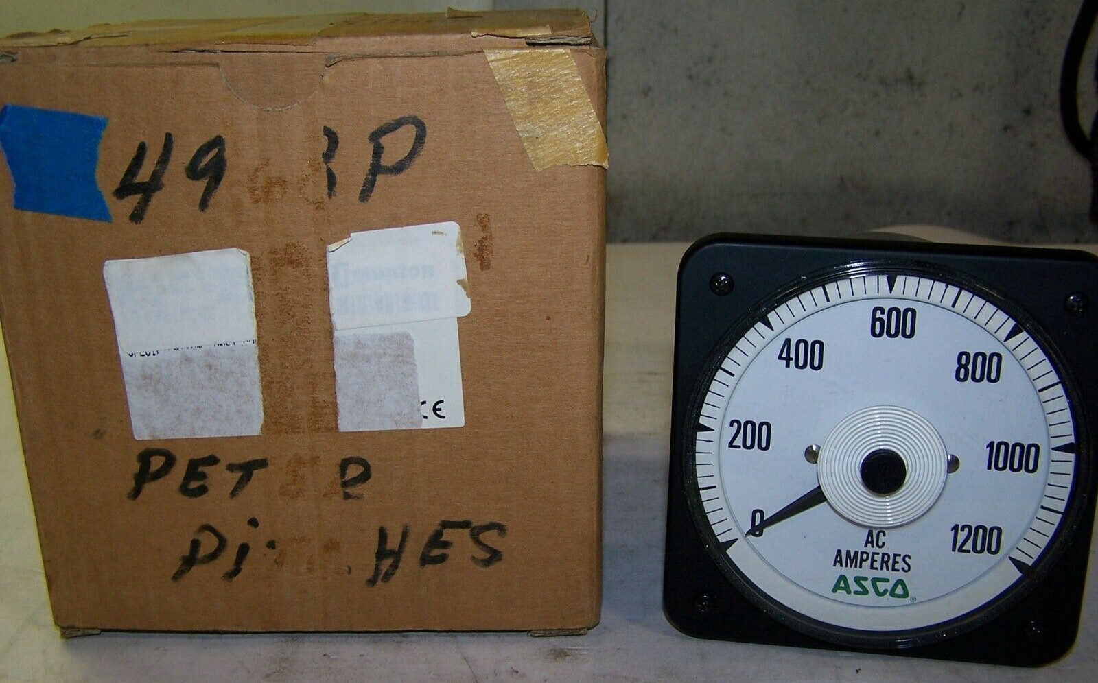 NEW ASCO CROMPTON BLS-77 0 - 1200 AC AMPERES PANEL METER  491942-011