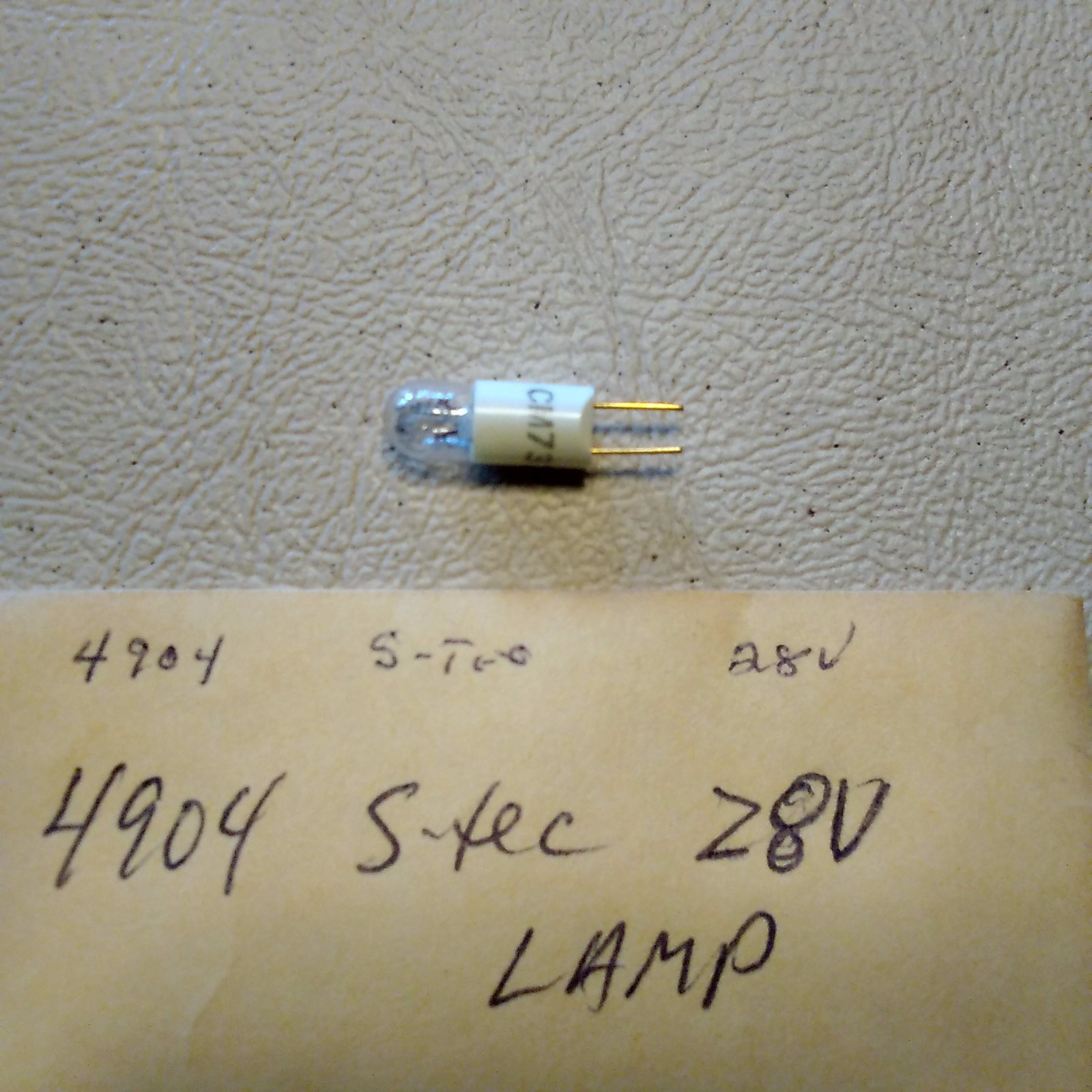 S-tec Lamp 28vdc,  pn 4904,  NOS