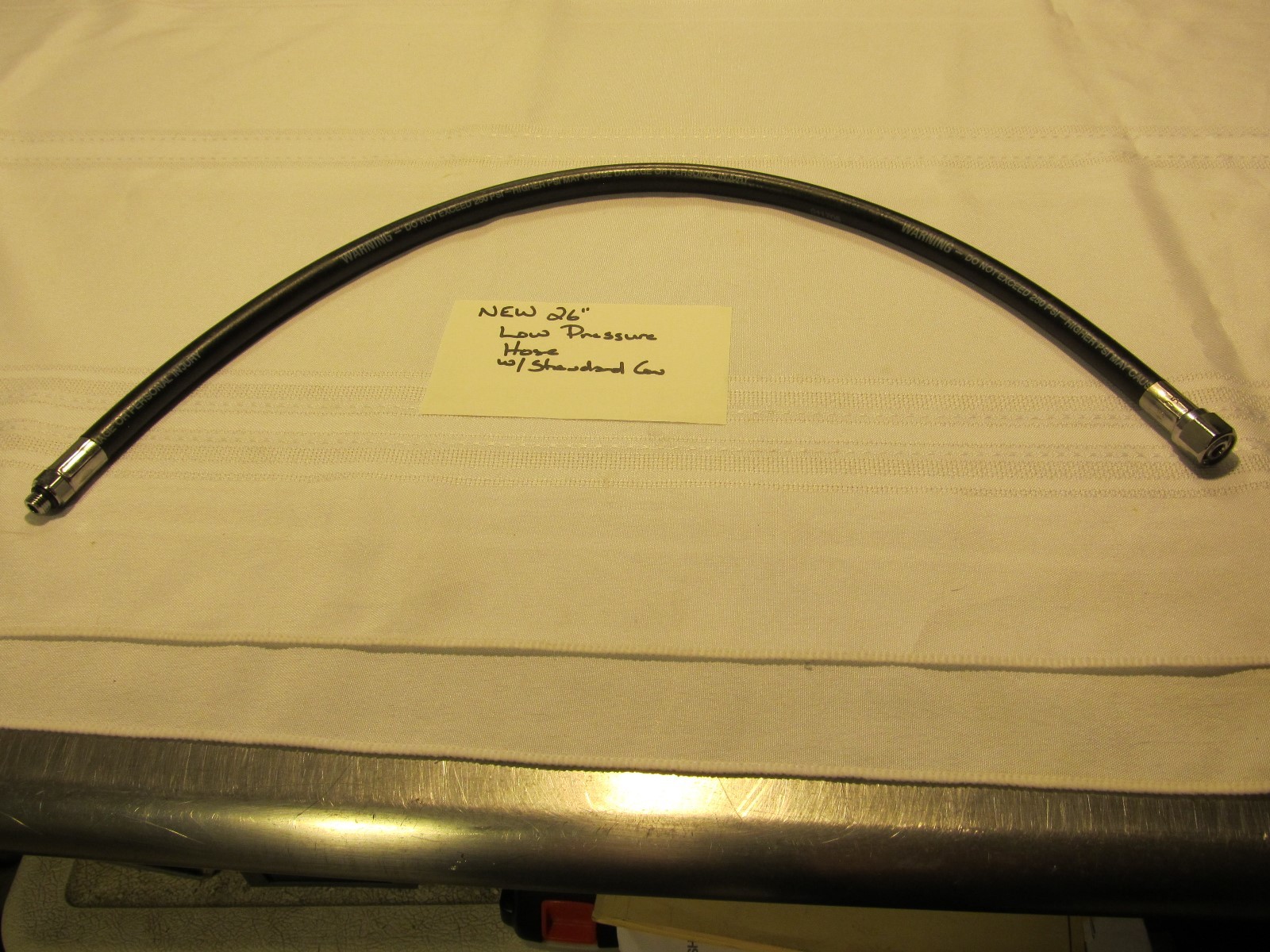 NEW/ UNUSED 26 INCH STANDARD LOW PRESSURE DIVING HOSE / SCUBA GAS SUPPLY HOSE