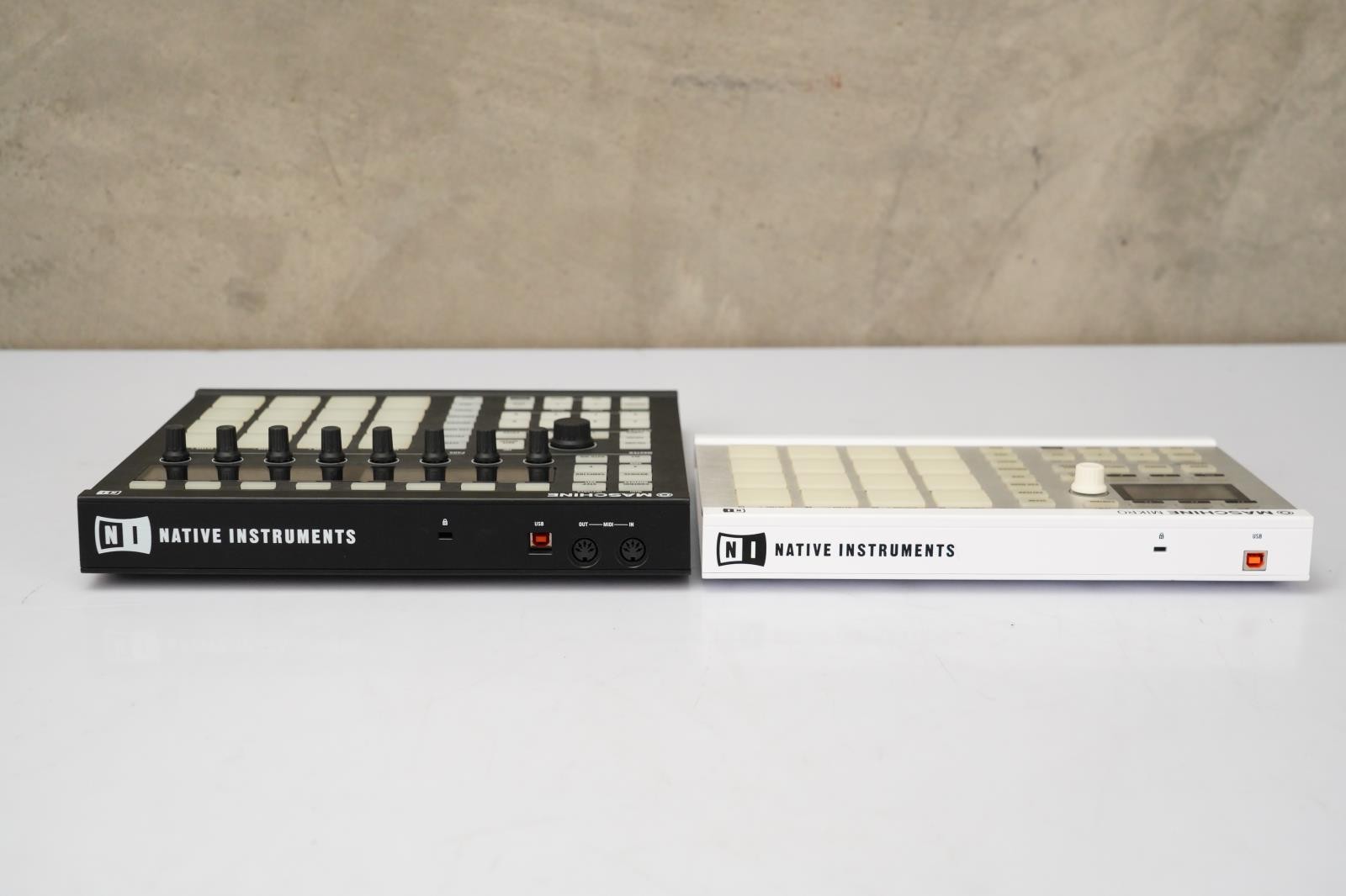 Native Instruments Maschine Mk2 & Maschine Mikro Mk2 Controllers #56170