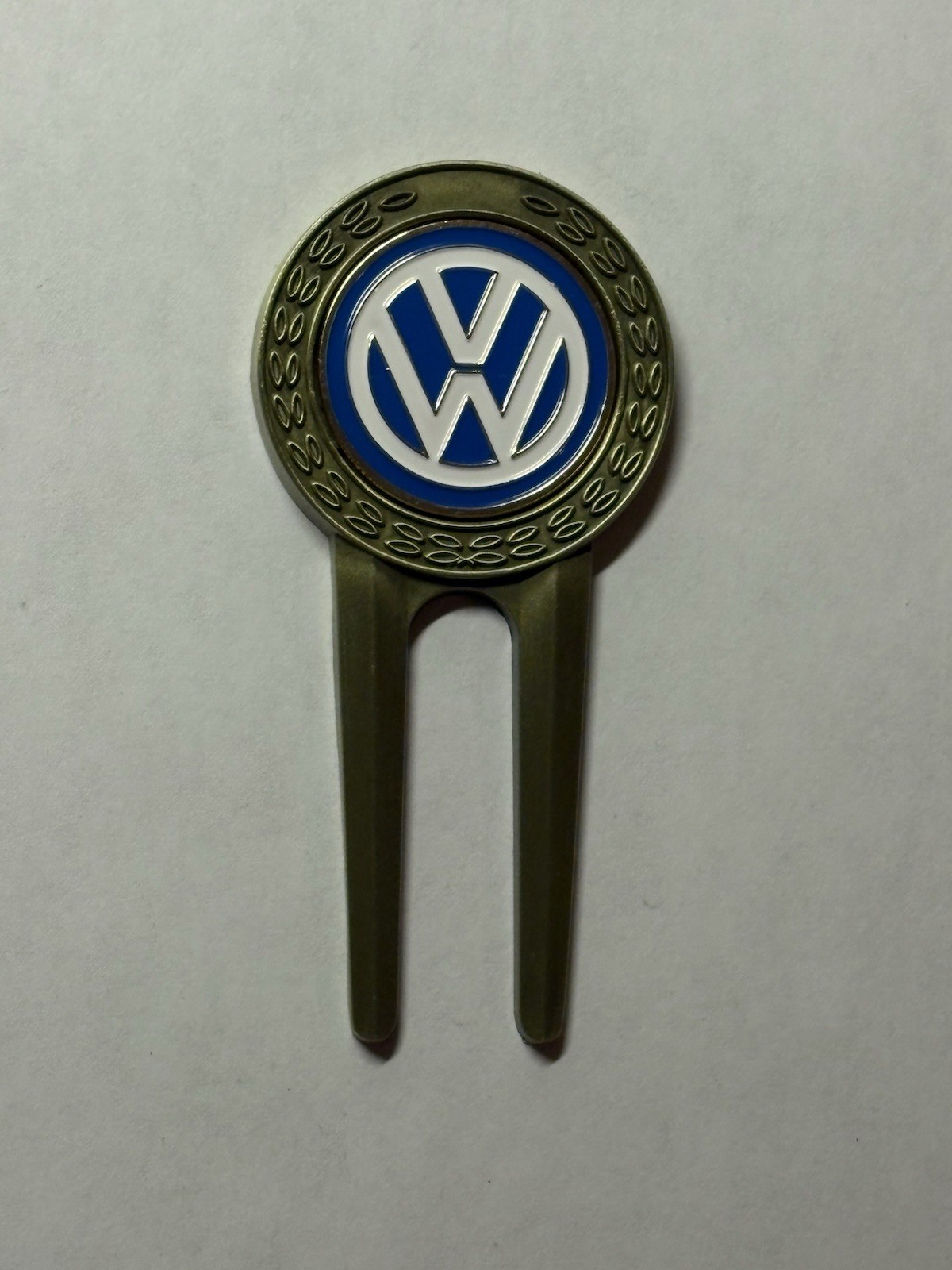 Volkswagen VW Golf Design Divot Tool & Golf Design 1" Coin Style Golf Marker