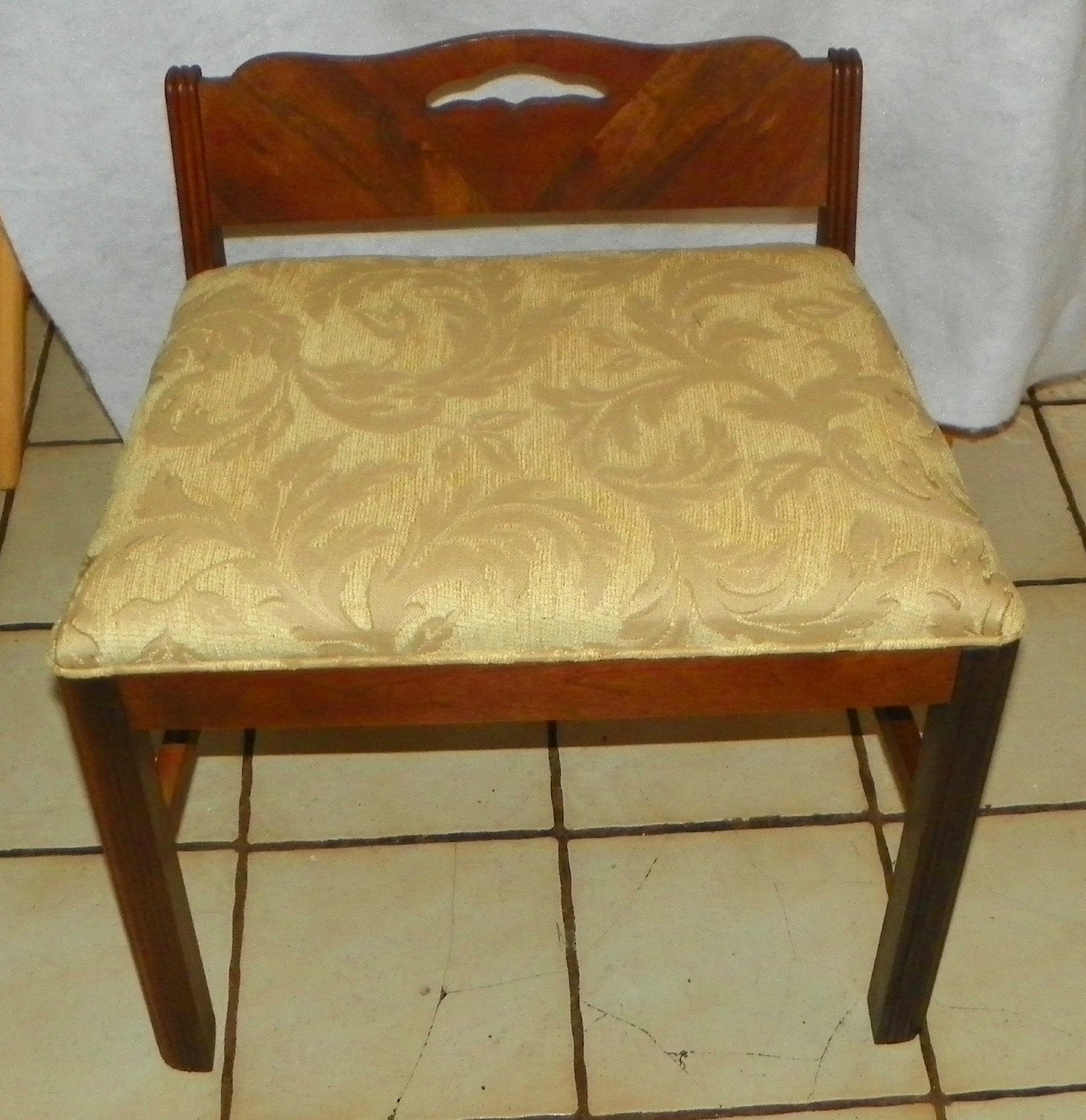 Walnut Vanity Bench   (VB-3)