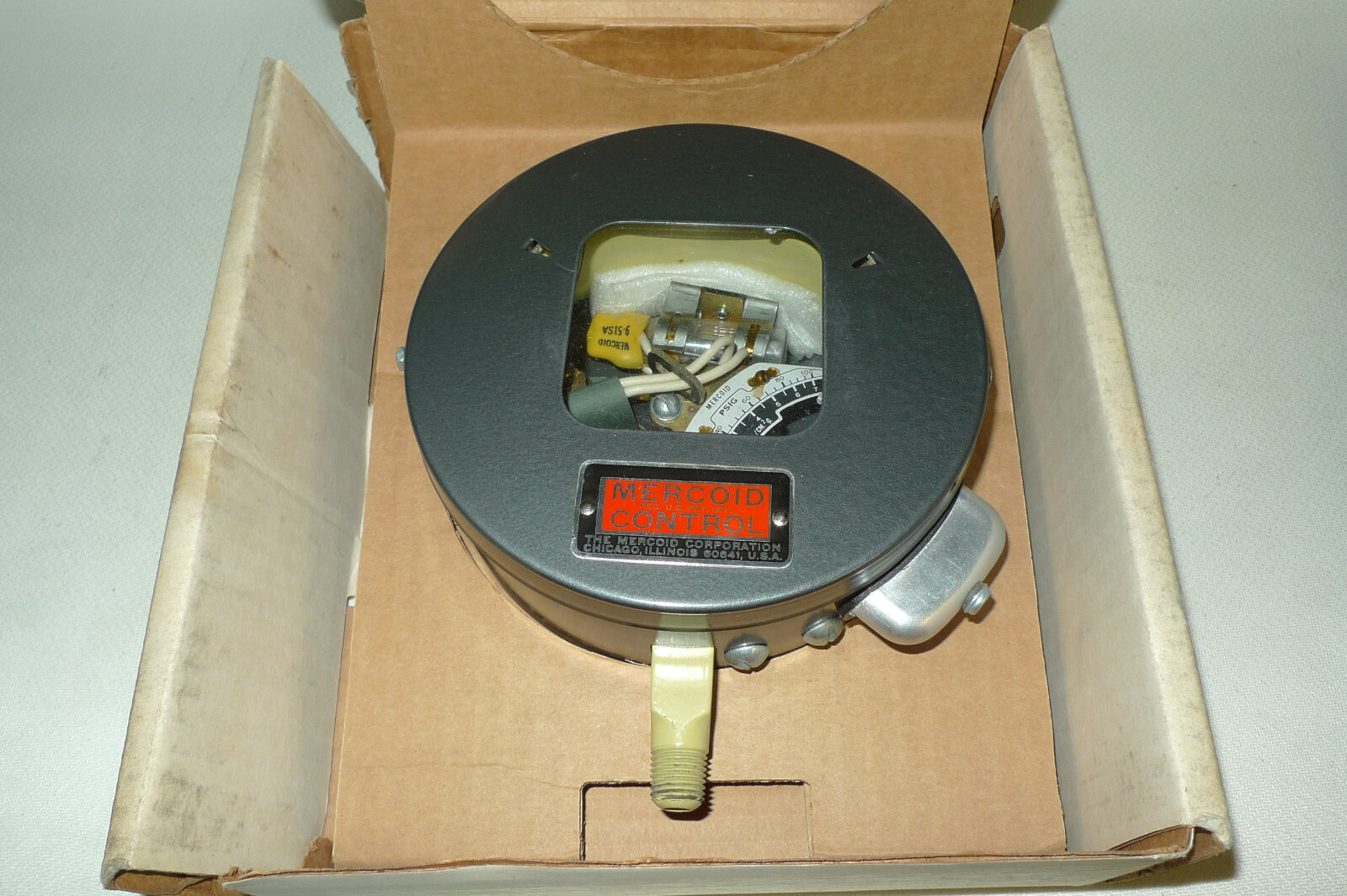 Mercoid Control DAF-31-3-R6 Series D Pressure Control N.O.S. Made in USA