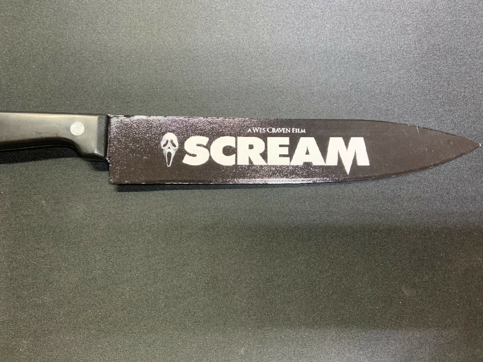 Scream Ghost Face Kitchen Knife With Laser Engraved Stand