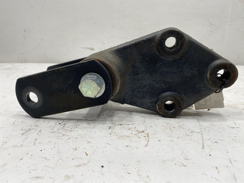 Suspension Bracket A1617170000 for Freightliner MT55 (641-12683)