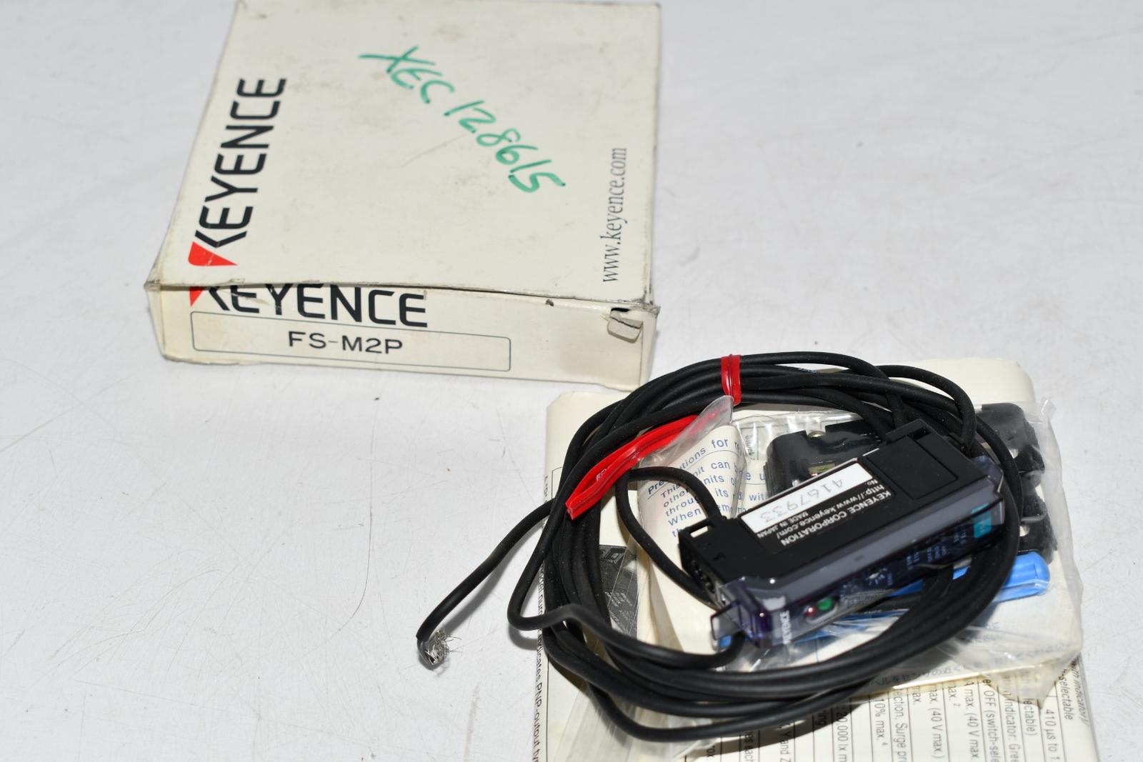 NEW Keyence FS-M2P Fiberoptic Sensor, Fiber Amplifier, Cable, Expansion Unit, PN