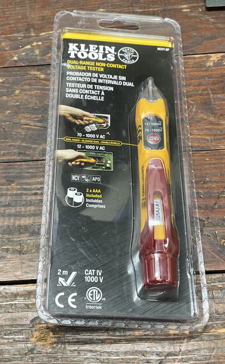 Klein Tools NCVT-2P  Non-Contact Voltage Tester - 12V to 1000V Dual Range NEW