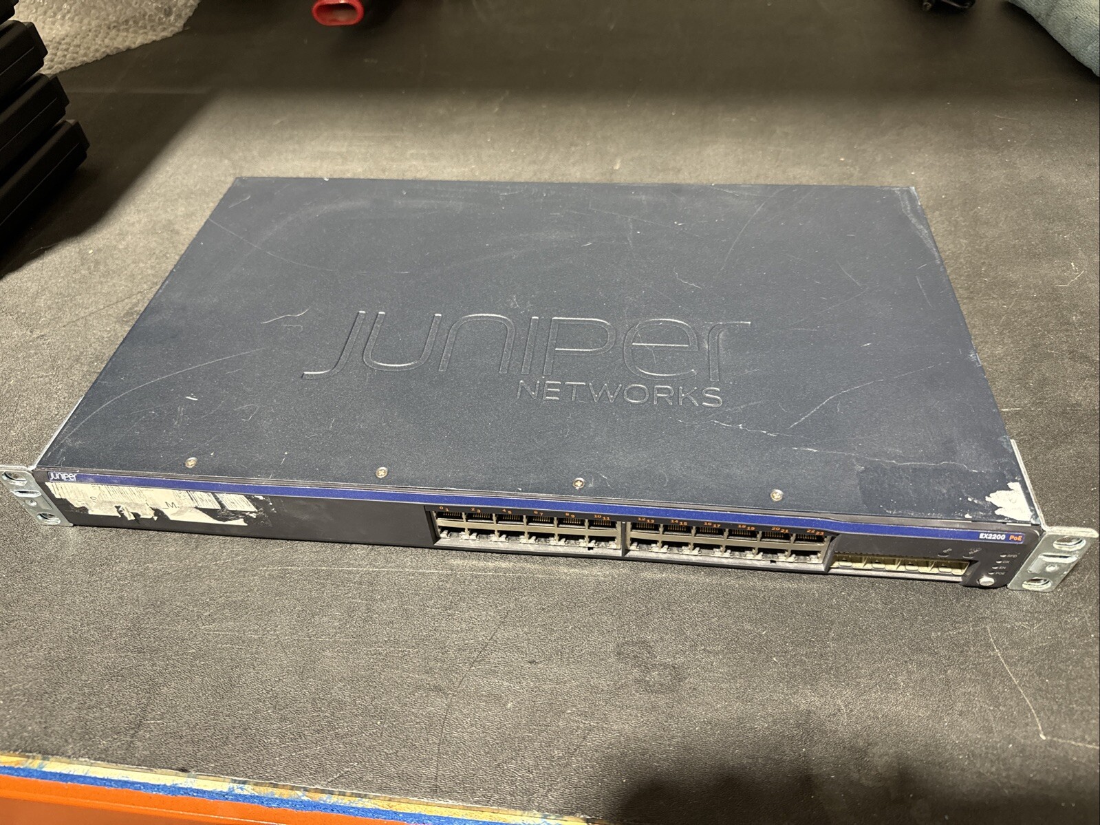 Juniper EX2200-24P-4G PoE 24-Port 10/100/1000 4x SFP Ethernet Switch