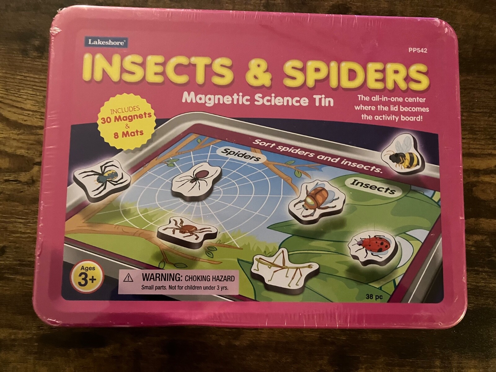 Insects & Spiders Magnetic Science Tin Kit - NEW