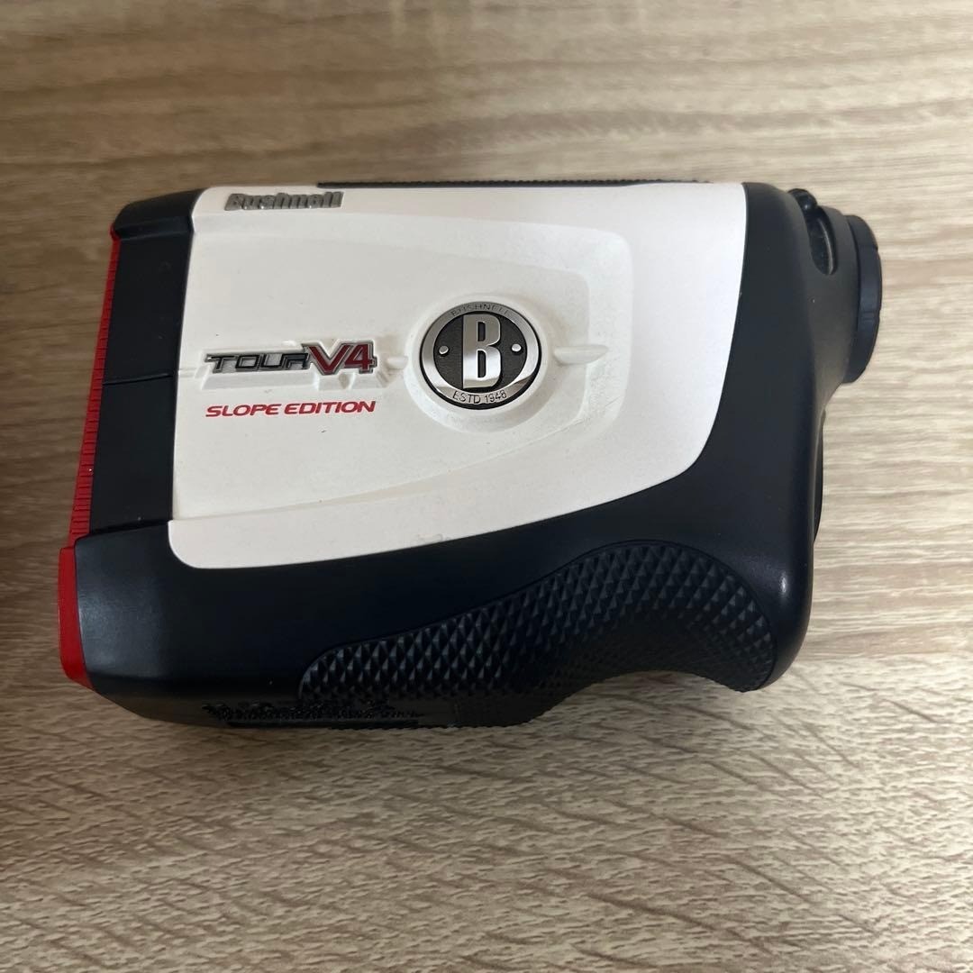 BUSHNELL GOLF TOUR V4 Golf Laser Measurement Device