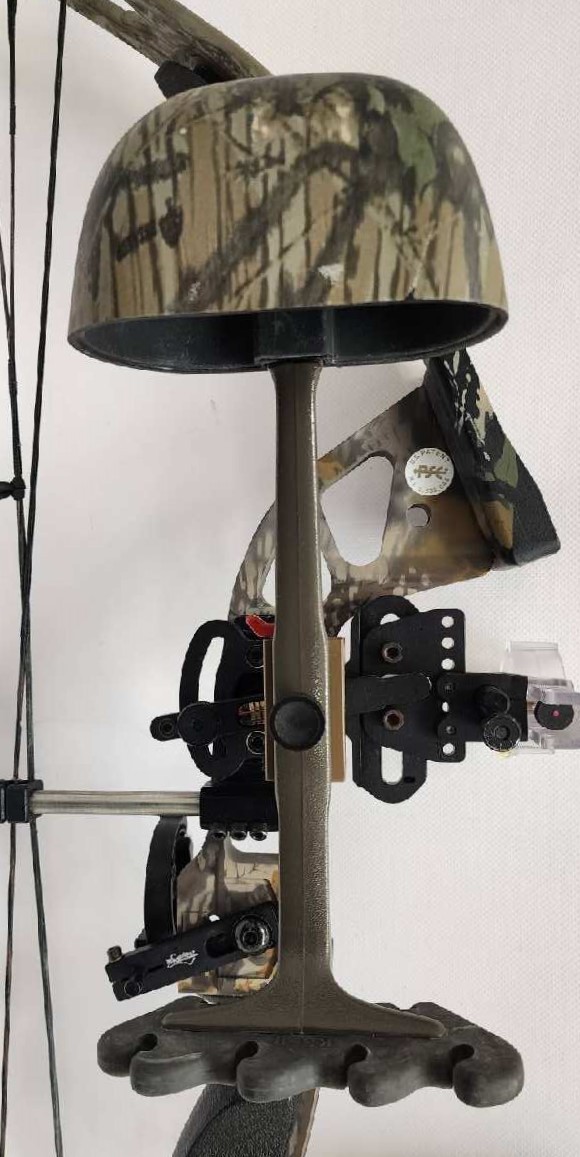 PSE Baby-GForce Compound Bow Package, RH, 50-60#, 26-27"