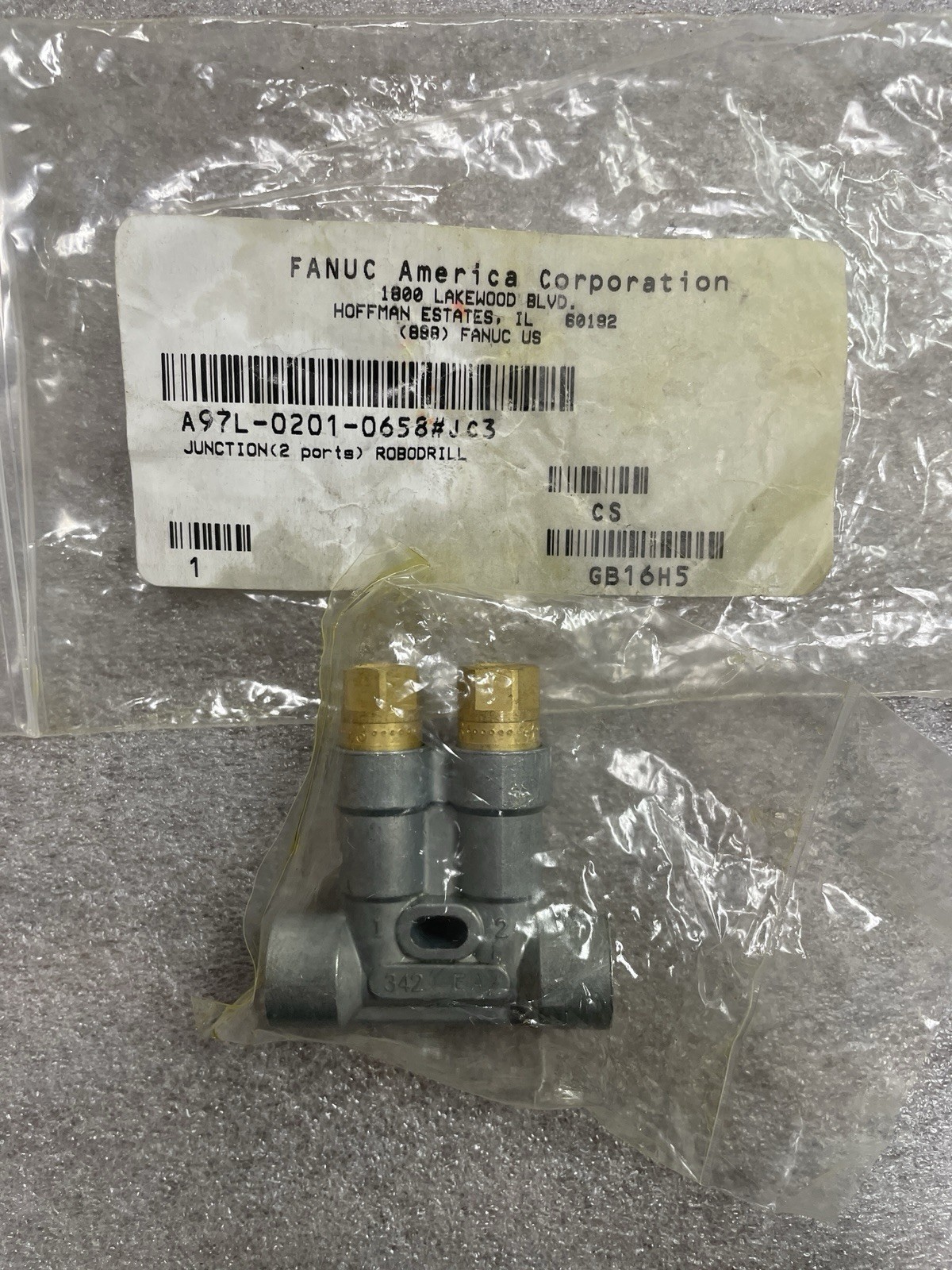 New FANUC A97L-0201-0658#JC3 ROBODRILL 2-Port Oil Junction Manifold