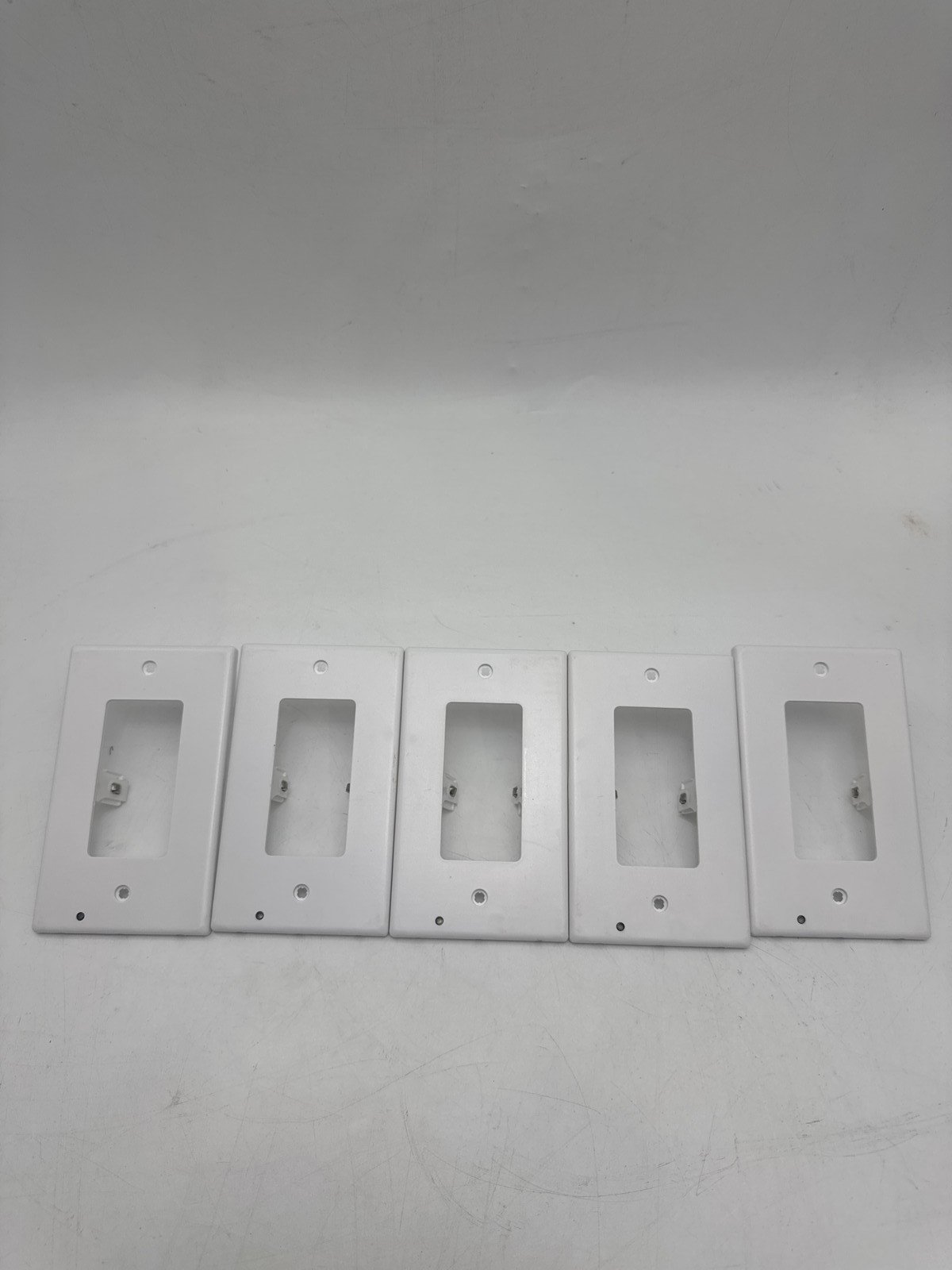 WHITE - HELLO LIGHT 5 PACK WALL PLATE HELLO LIGHT LED NIGHT LIGHTS BUILT