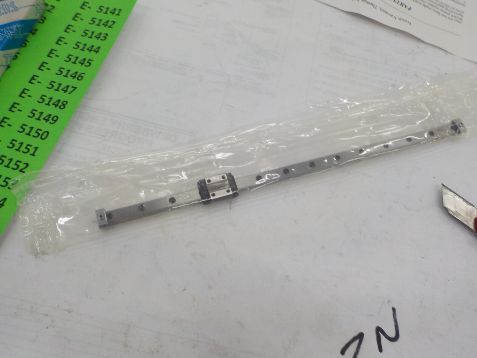 THK HSR8R1UUM+275LM LINEAR GUIDE RAIL ASSEMBLY - NEW   1 PCS