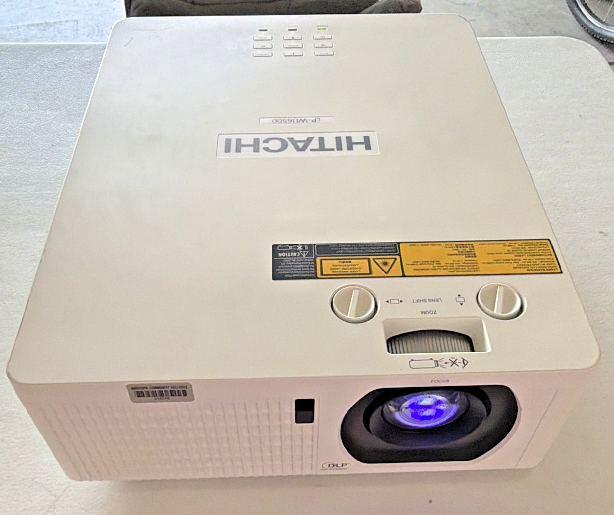 Hitachi LP-WU6500 DLP 5000 Lumens HD Projector HDMI - 11063 Lamp Hours
