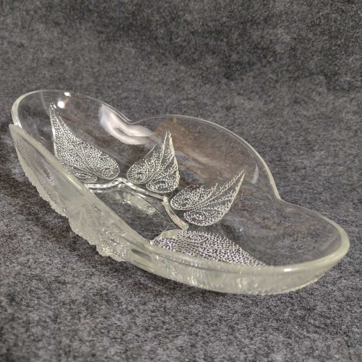 Clear Glass Oval Serving Dish Dimpled Leaf Glass Accents 10" x 5"