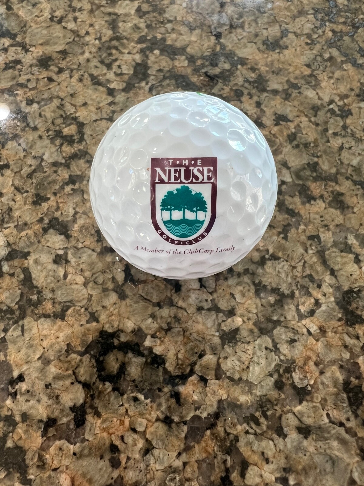 LOGO GOLF BALL-ORIGINAL THE NEUSE GOLF CLUB-NC-OLDER LOGO‼️