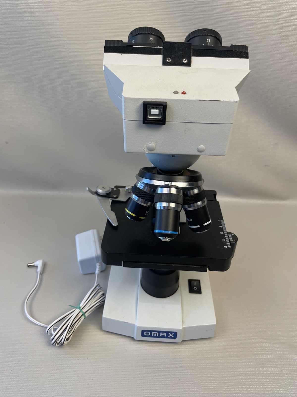 Omax M82E Compound Lighted Microscope No Eye Pieces