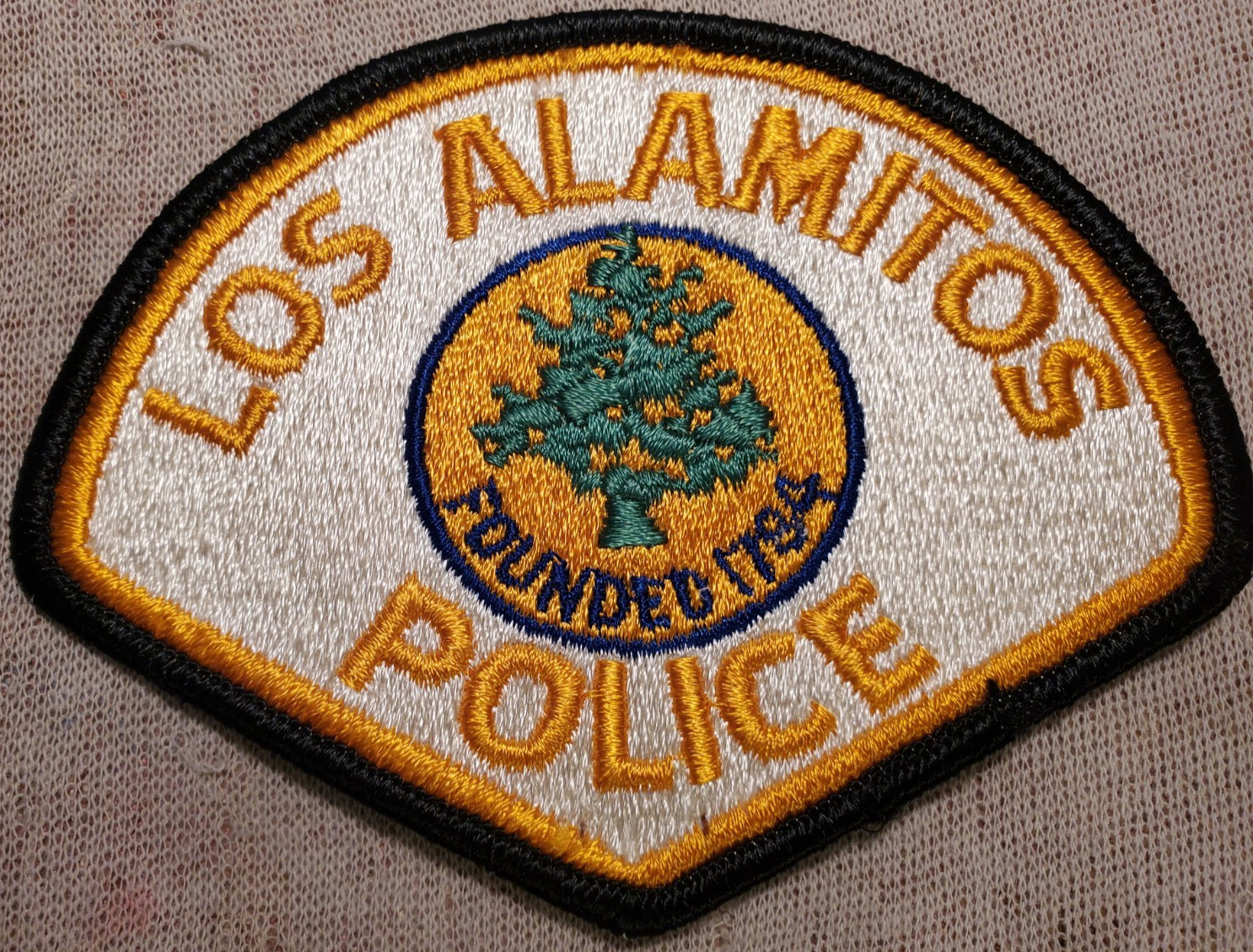 CA Los Alamitos California Police Shoulder Patch