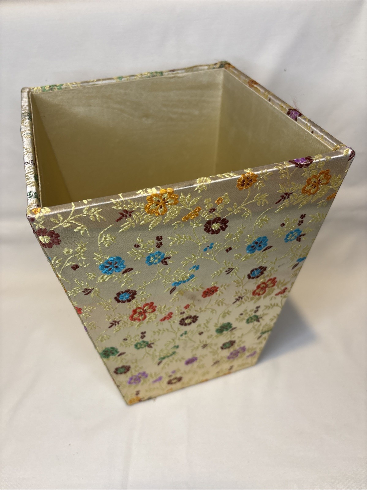 GOLD ORIENTAL STYLE BRIGHT FLORAL WASTEBASKET 11.5” Tall