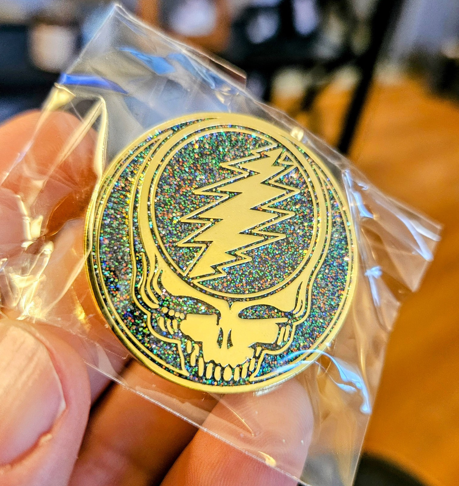 1.5" Grateful Dead "Dark Star" Steal Your Face SYF Stealie Gold & Black Hat Pin