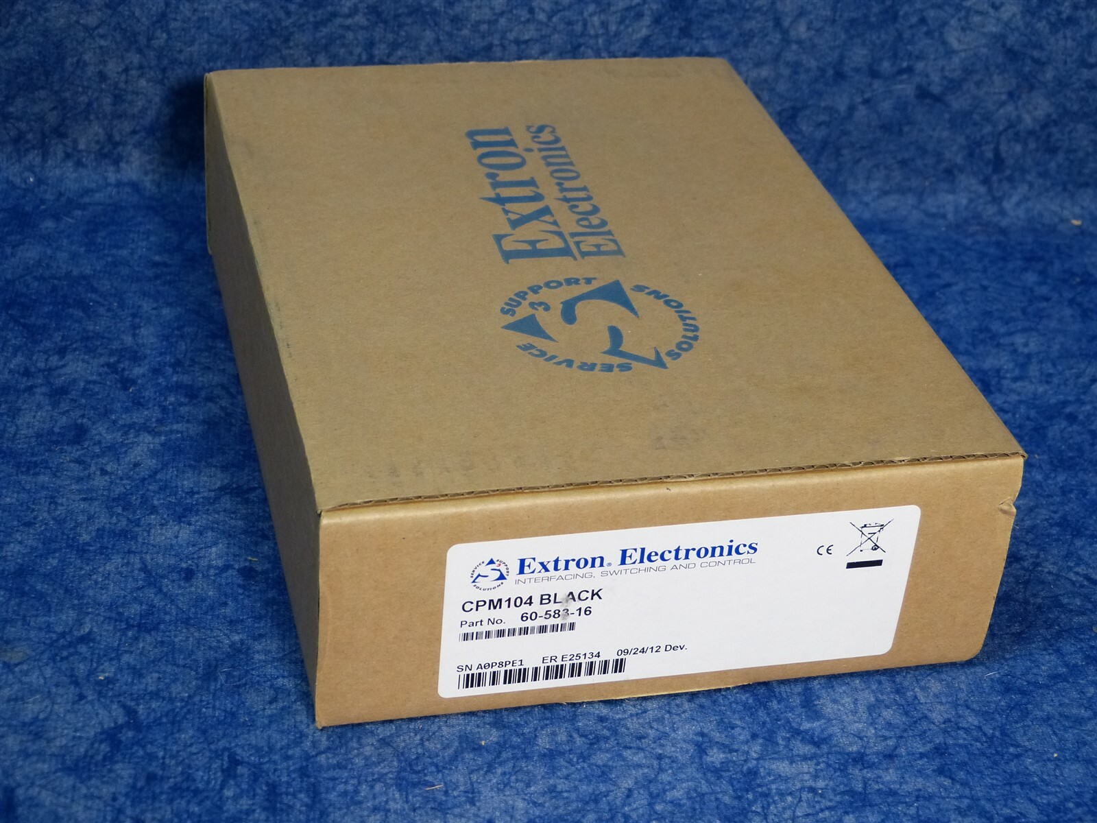 NEW Extron CPM104 Black / 60-583-16 / Four-Gang MAAP Mounting Frame (C2)