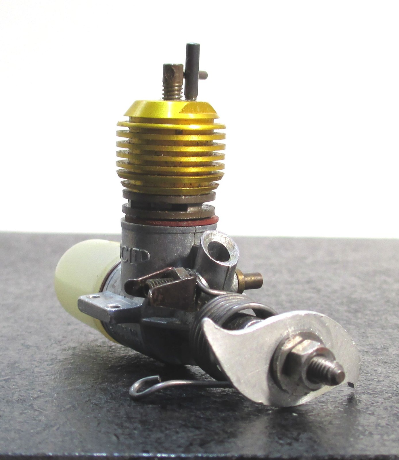 QUICKSTART DART 0.55cc 2-Stroke Diesel Engine for Control Line (Used)