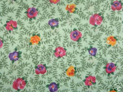 HOFFMAN Johnny Jump Ups C979 Green QUILT FABRIC