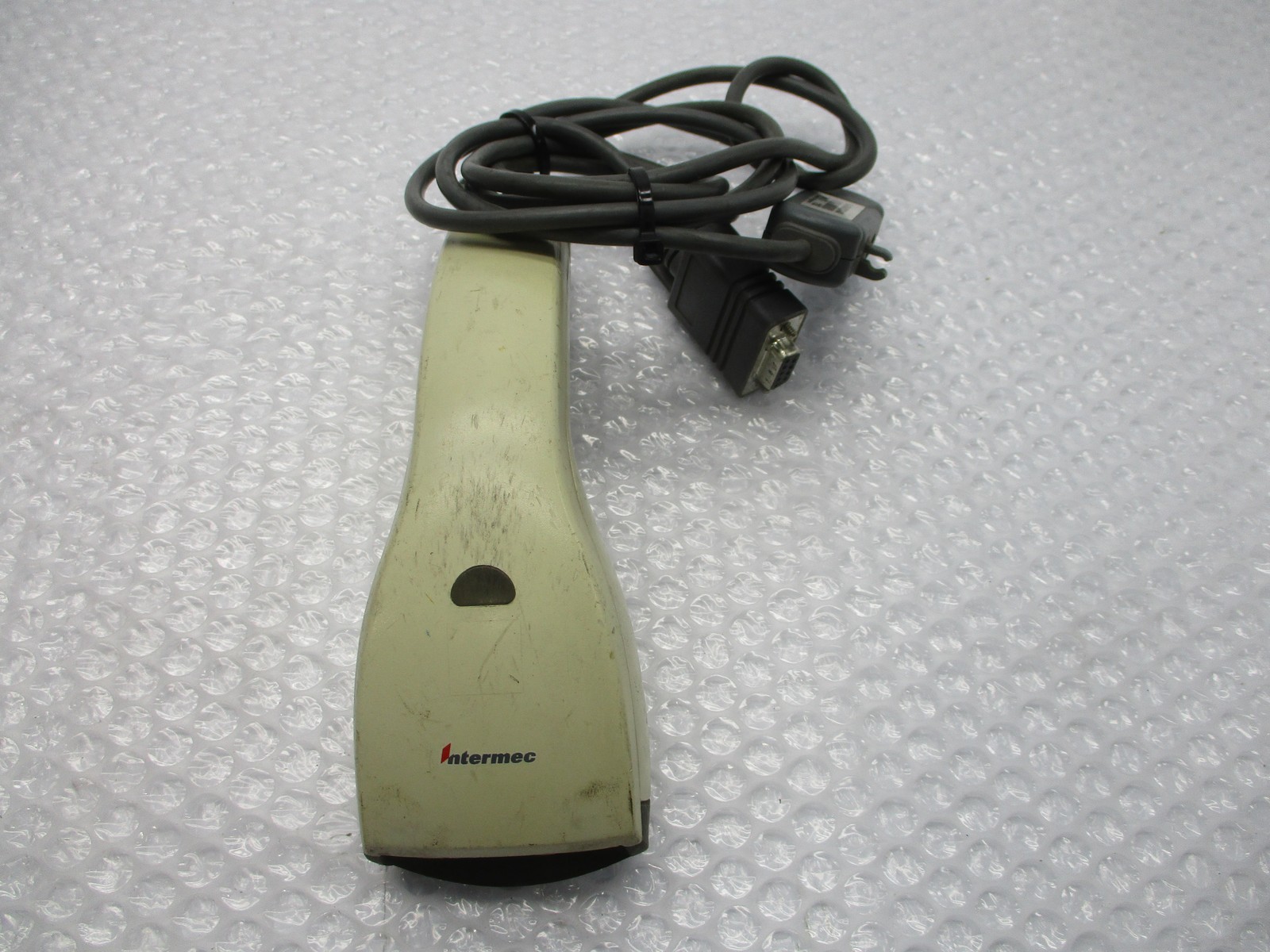 INTERMEC SCANPLUS 1800SR SCANNER W/CABLE (AS PICTURED) NSNP