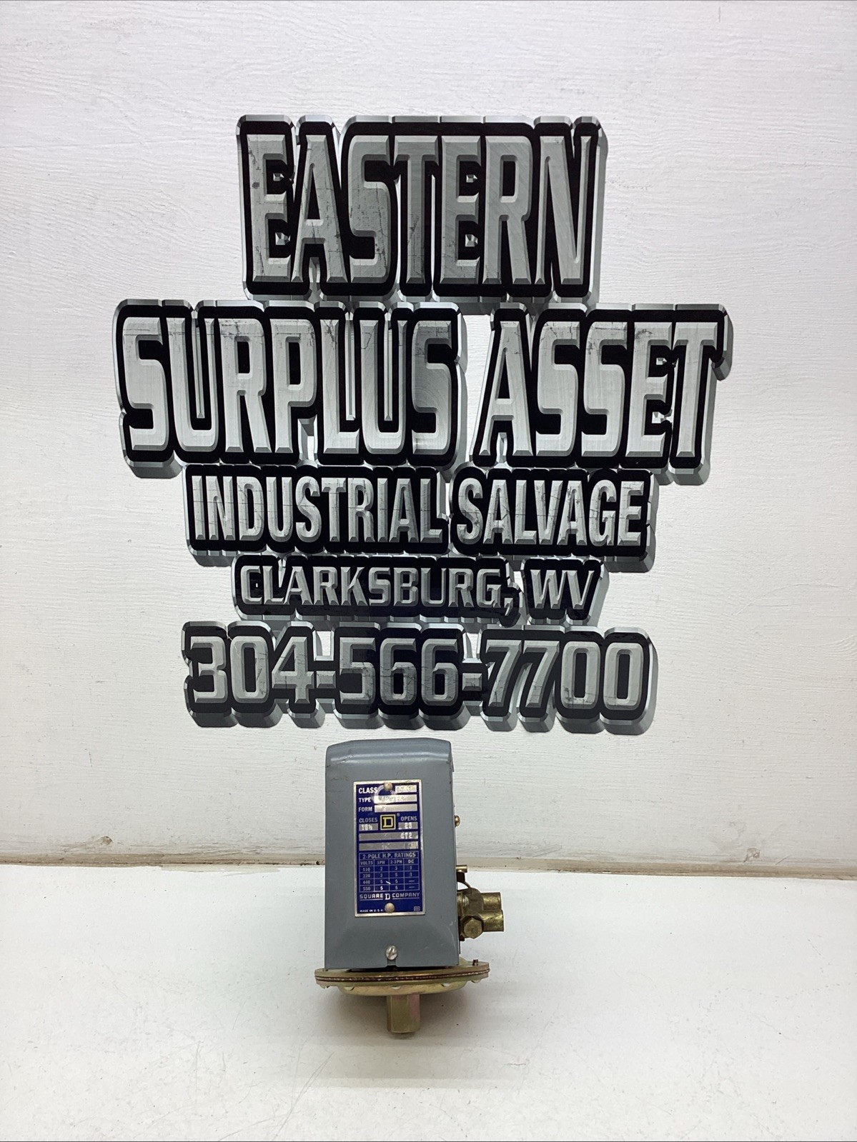 Square D 9013 AMG3S11 Industrial Pressure Switch Closes 16-1/2 Open 25 NEW
