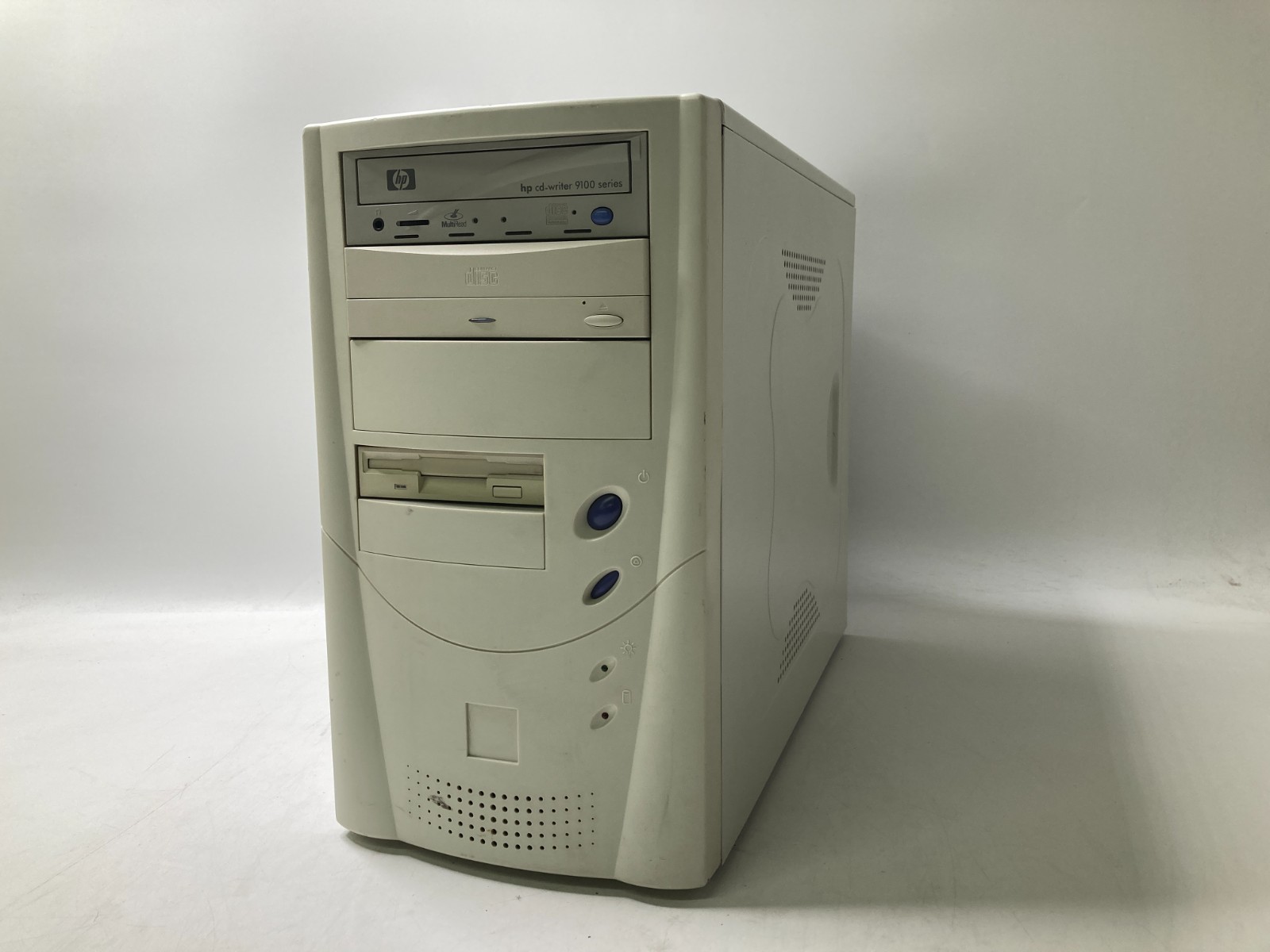 Vintage Beige Computer Case w/ 250W Power Supply