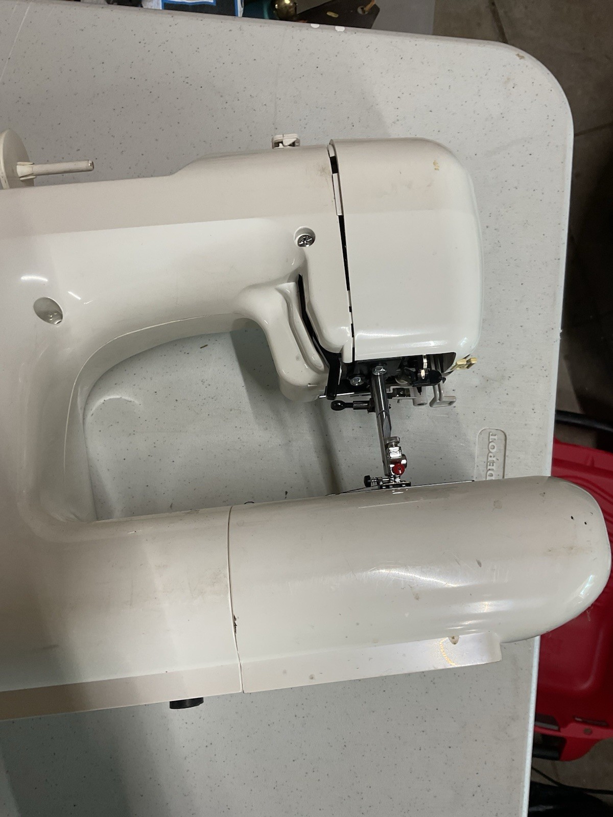 Janome 3022 computerized sewing machine No Pedal