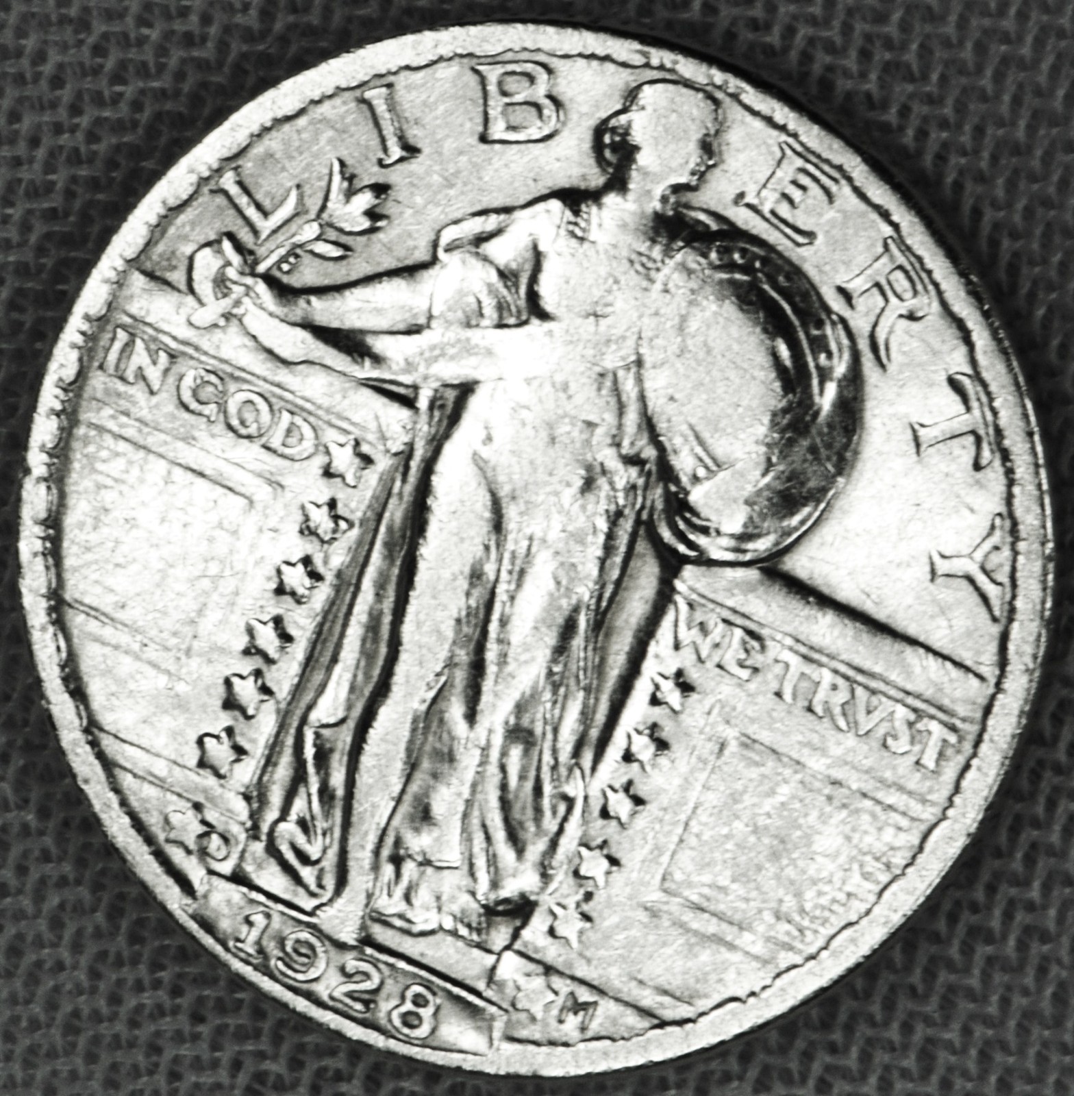 1928-d Standing Liberty Quarter.     High Grade  (Inventory A)
