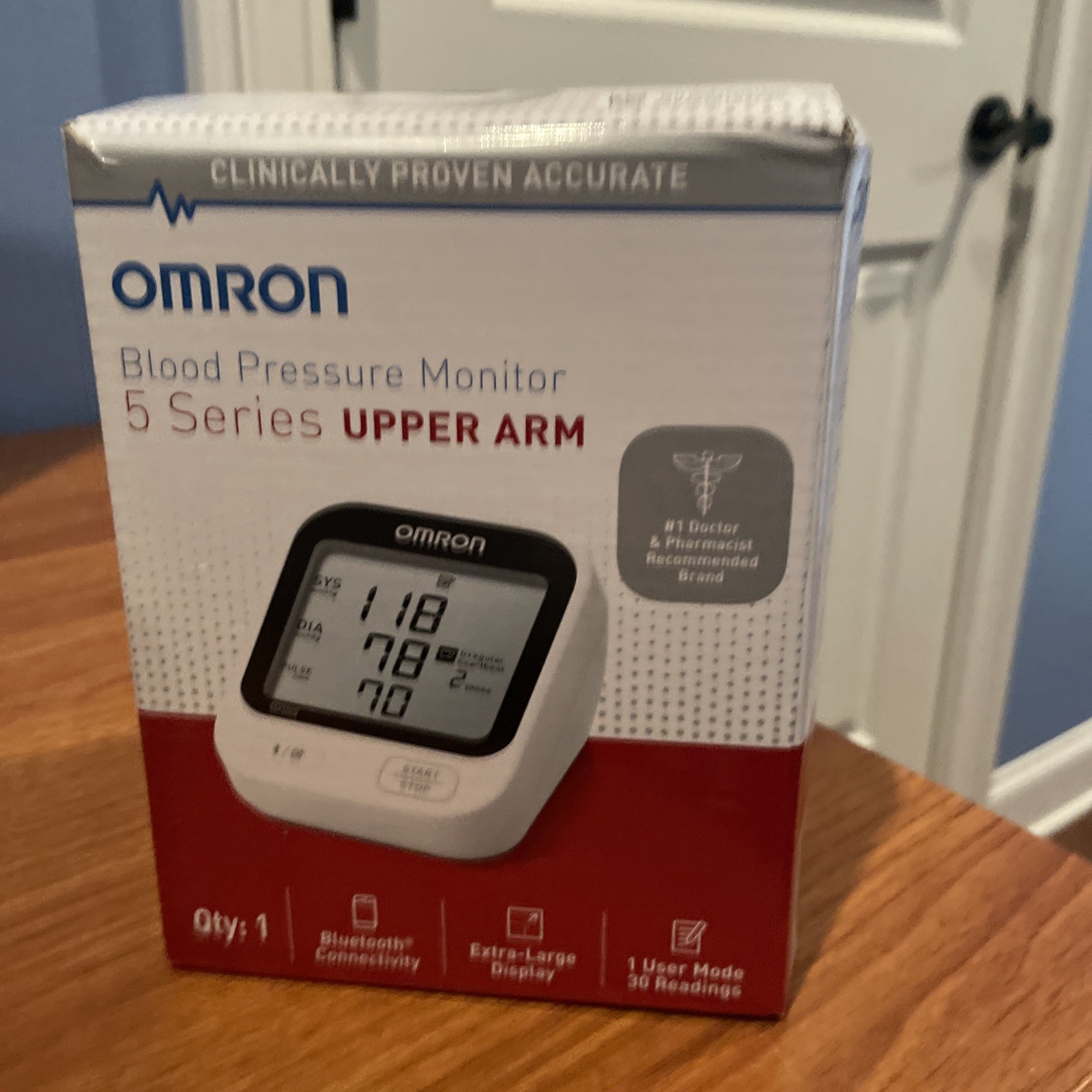 Omron 5 Series Upper Arm Blood Pressure Monitor Bluetooth Large Display New