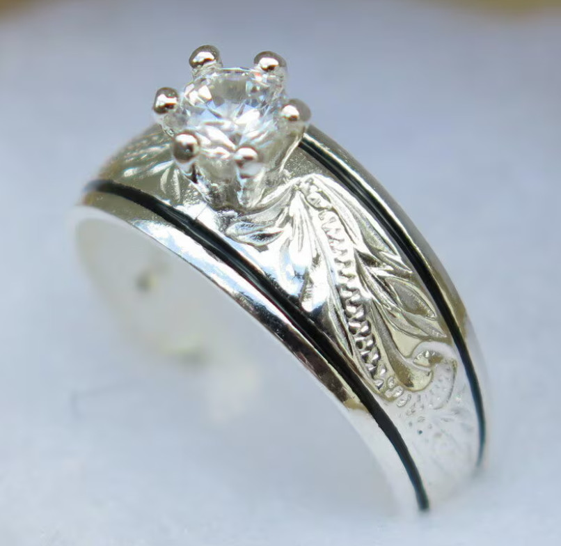 Hawaiian Design 925K Sterling Silver CZ Scrolling Black Border Toe Ring TR1211
