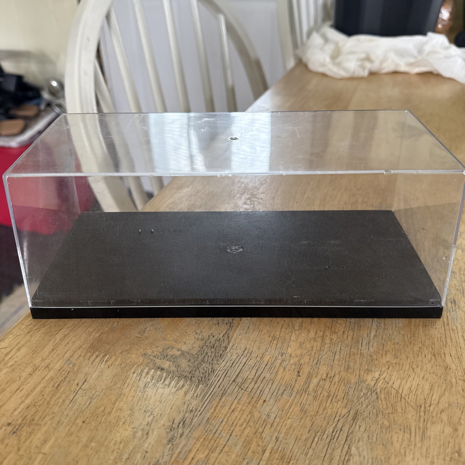 ERTL Stackable Clear Acrylic Display Case w/Black Base for 1/24 Diecast