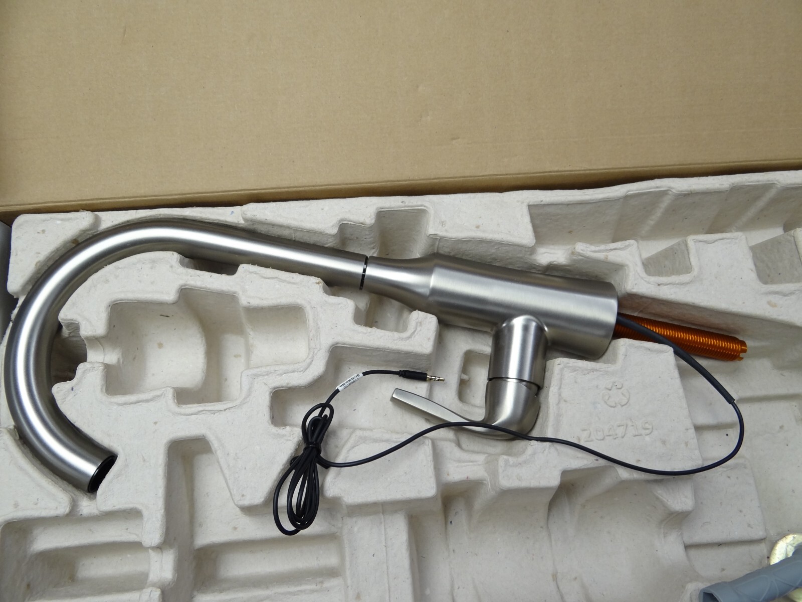 MOEN 87869EWSRS Cadia MotionSense Wave Touchless Faucet 206877SRS. NEW FOR PART.