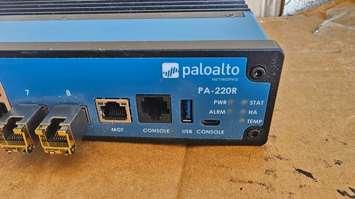 Palo Alto PA-220R Firewall