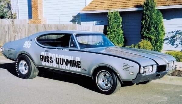 Russ Dunmire Oldsmobile License Plate Frame