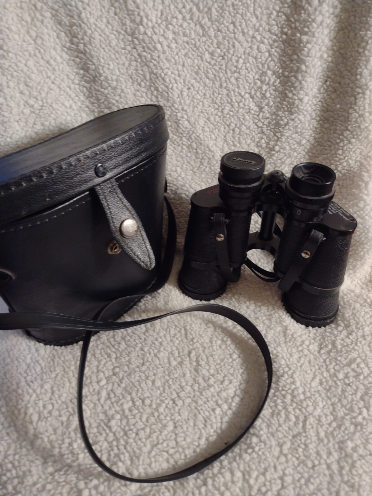 JCPenny Binoculars 7 x 35 mm Lens Model 2431 Carry Case Adjustable Vintage