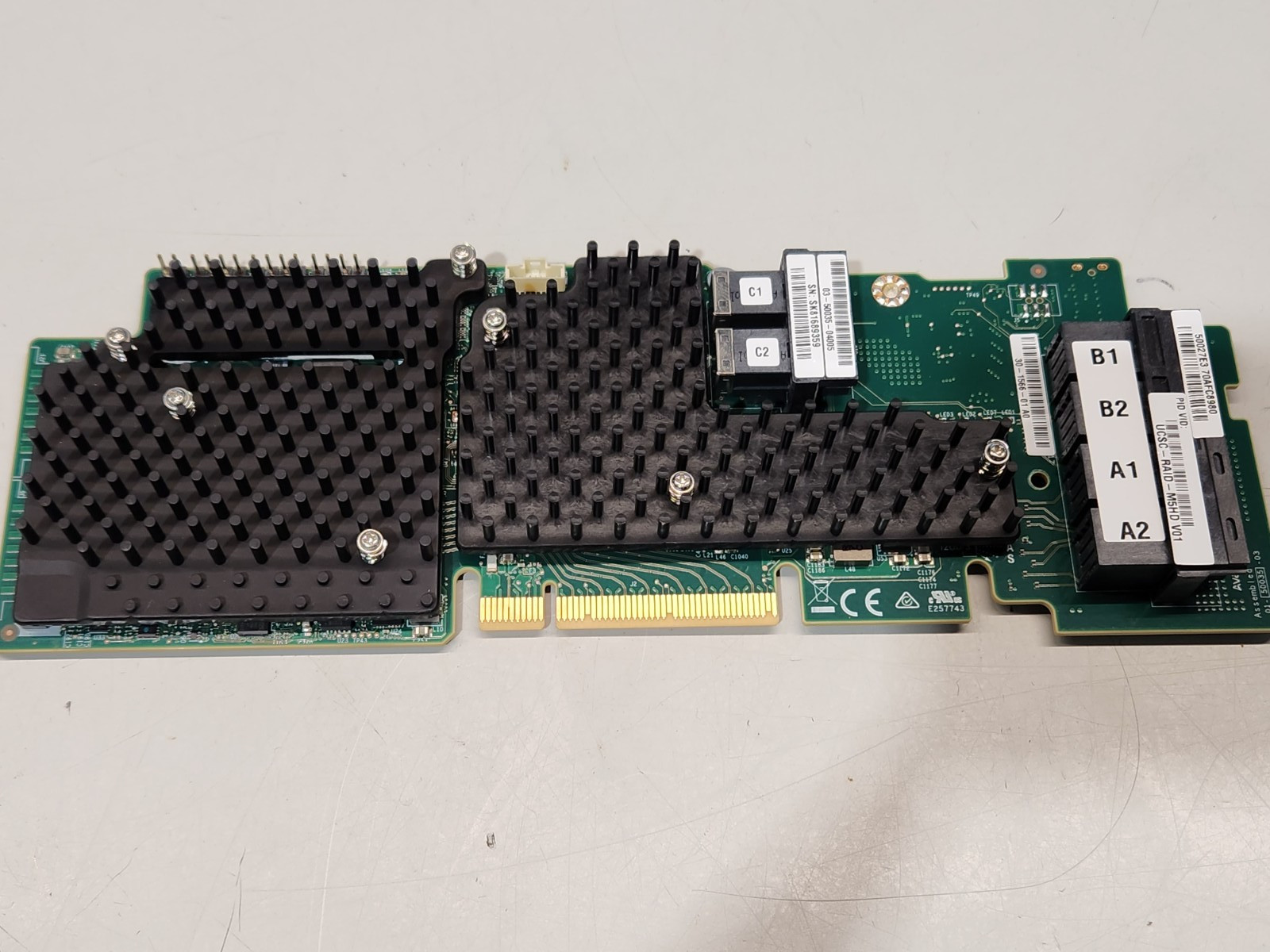 UCSC-RAID-M5HD CISCO 12Gb/s MODULAR PCIE SAS RAID CONTROLLER