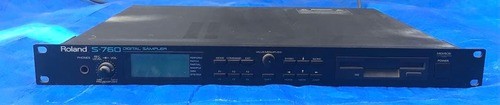 Sampler Roland S-760 Digital Sampler Rack Mount Professional Audio