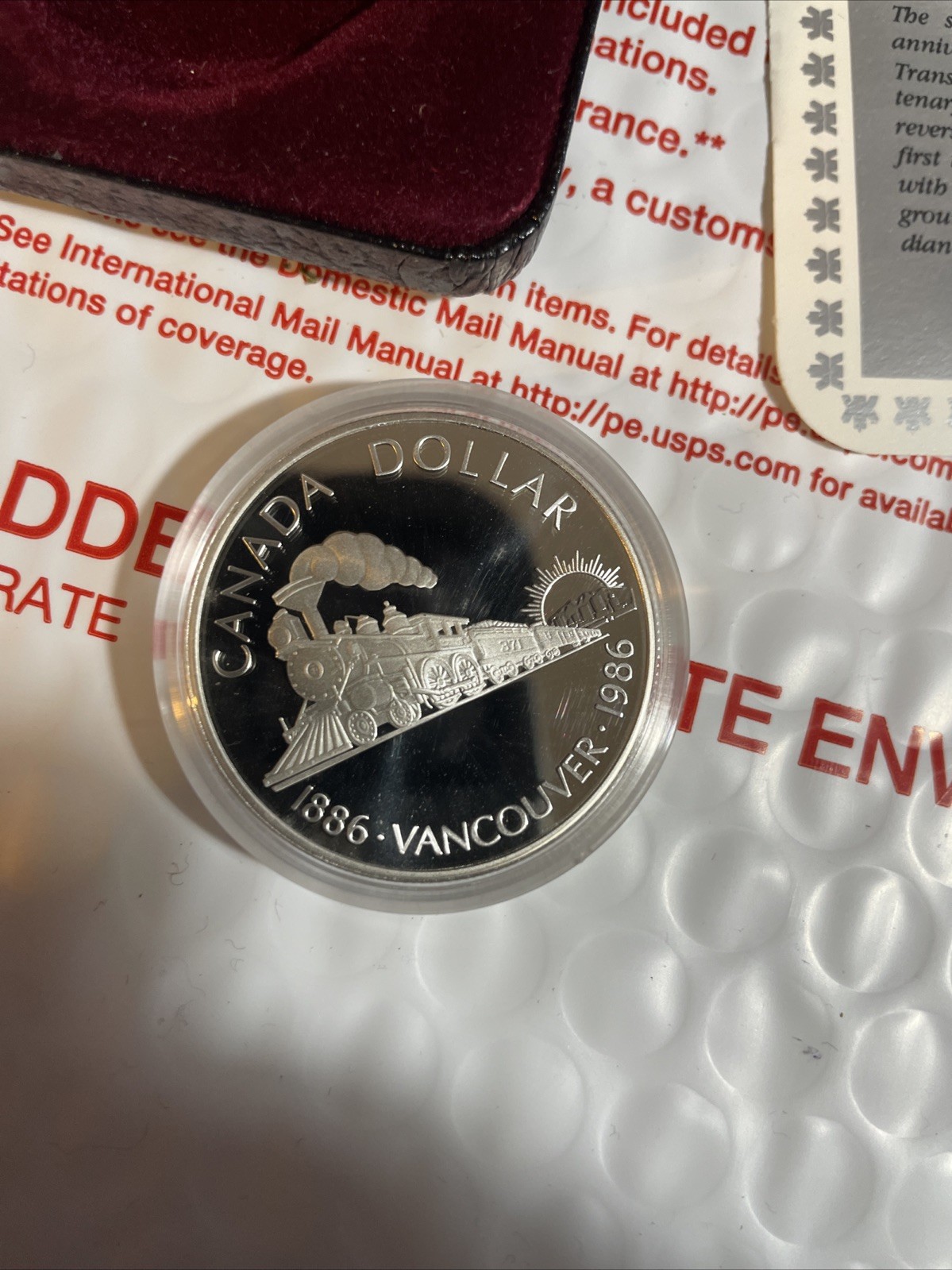 Royal Canadian Mint Silver Dollar 1986
