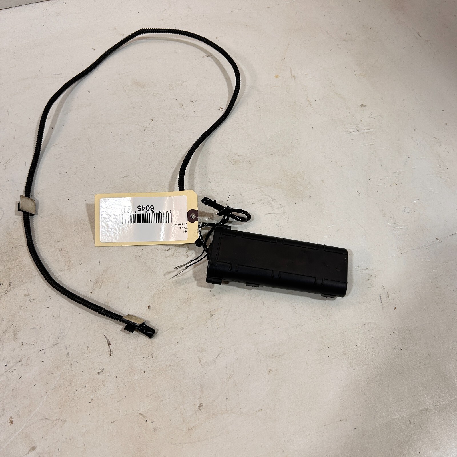 2013-2016 Buick Encore Vehicle Recovery Transmitter Control Module Unit OEM