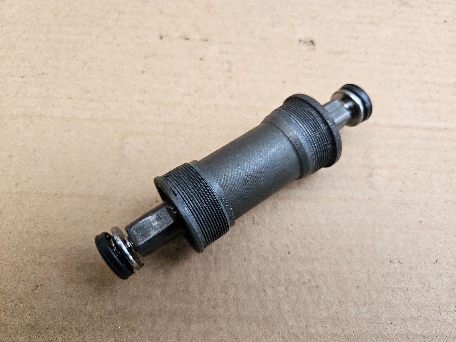 Shimano BB-LP27 Cartridge Bottom Bracket 68mm x 110mm English Thread Japan