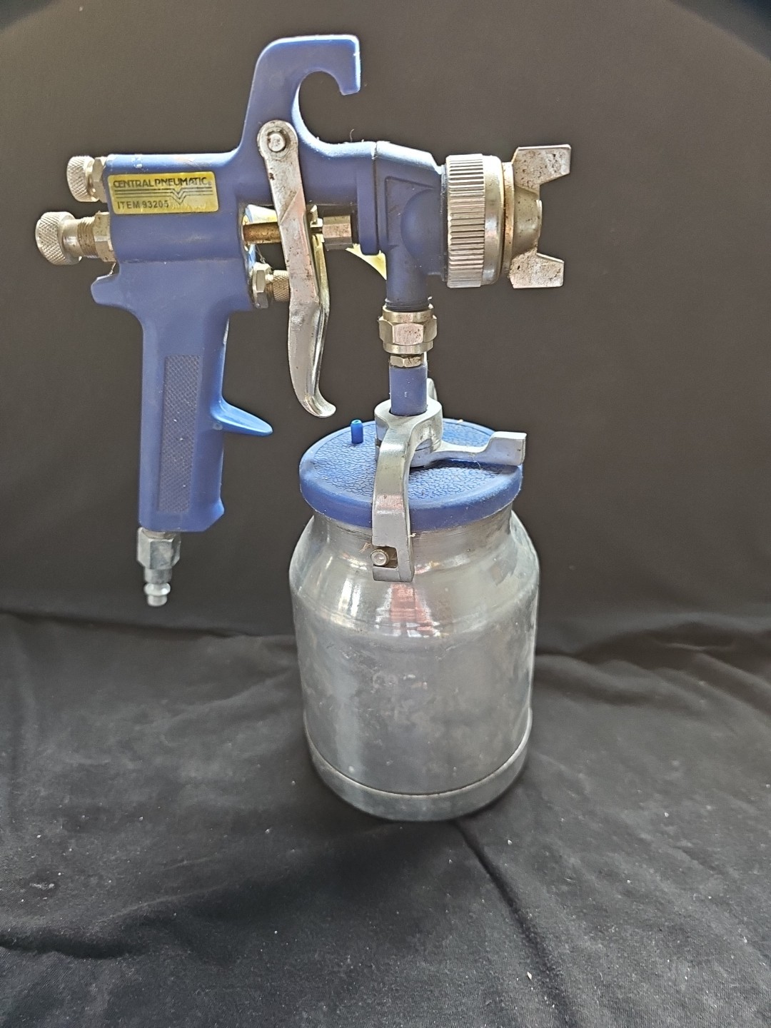 Central Pneumatic General Purpose Air Paint Spray Gun Number 93205